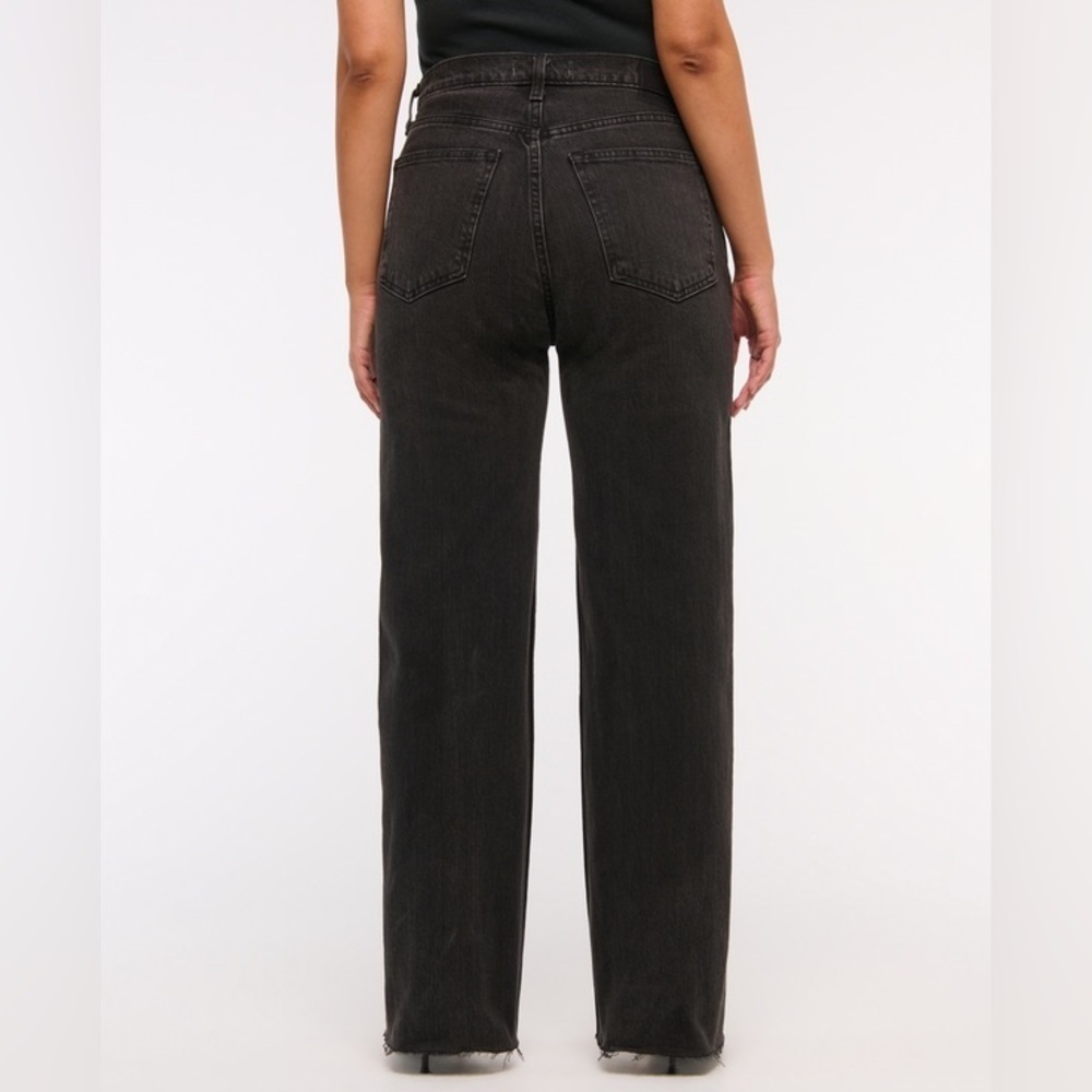 A&F Faded Black 90’s Relaxed High Rise Jeans With Distressing